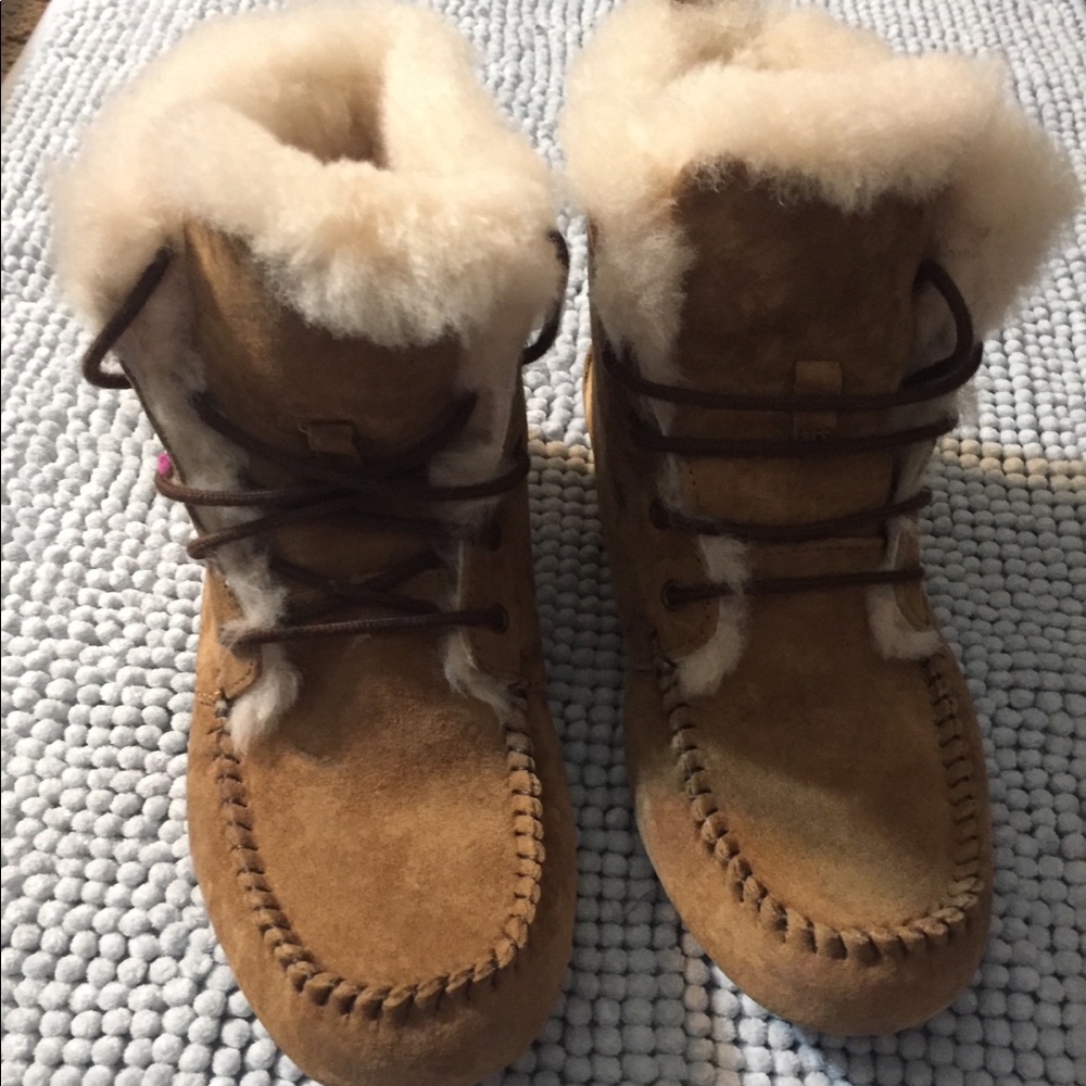 Uggs chickaree
